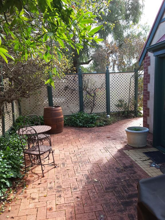 The Dove Cote Bed and Breakfast Tanunda Exteriör bild