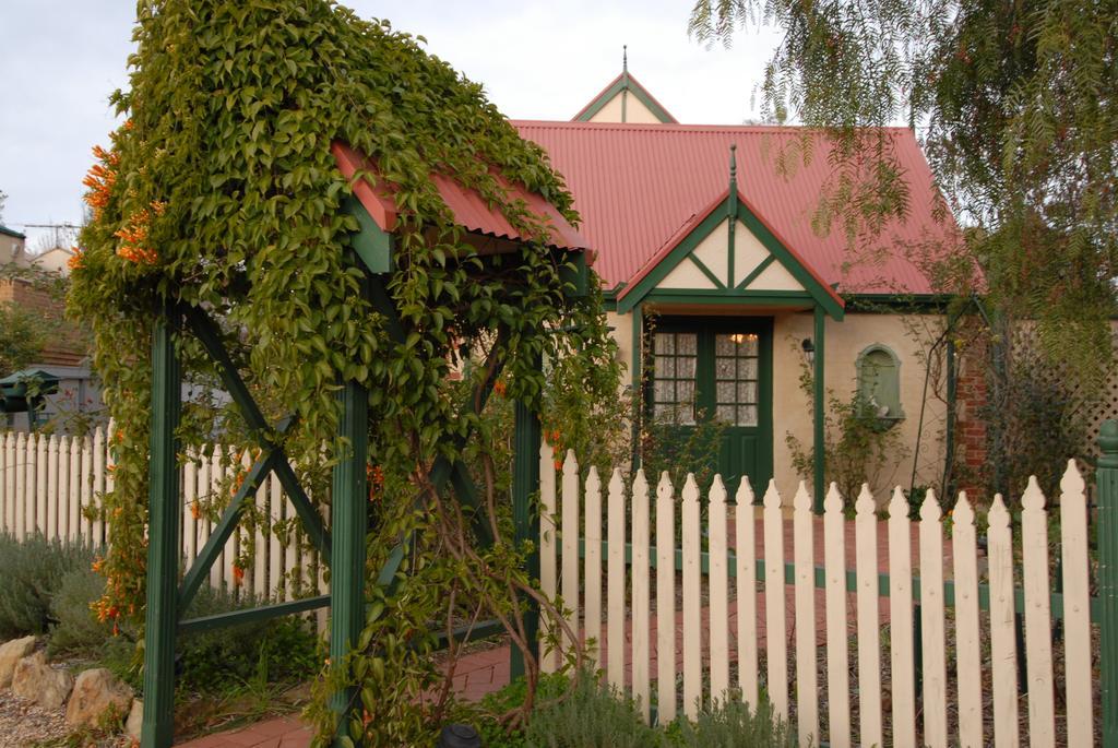 The Dove Cote Bed and Breakfast Tanunda Exteriör bild